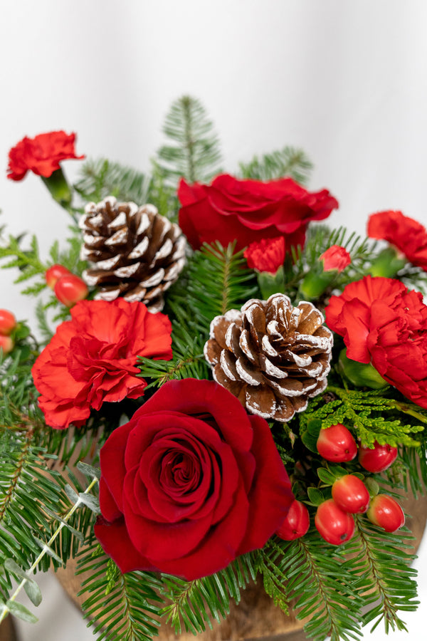 Arrangement floral de Noël "Le Village Enchanté"