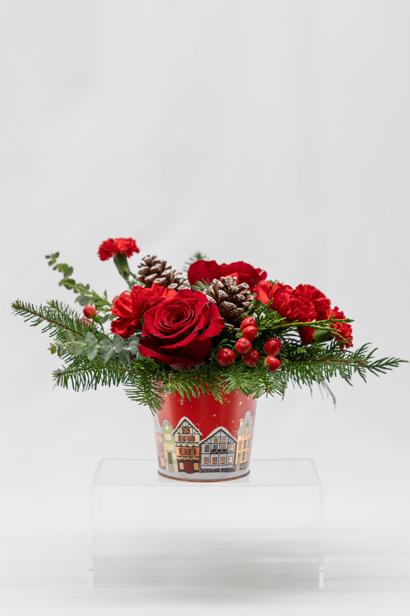 Arrangement floral de Noël "Le Village Enchanté"